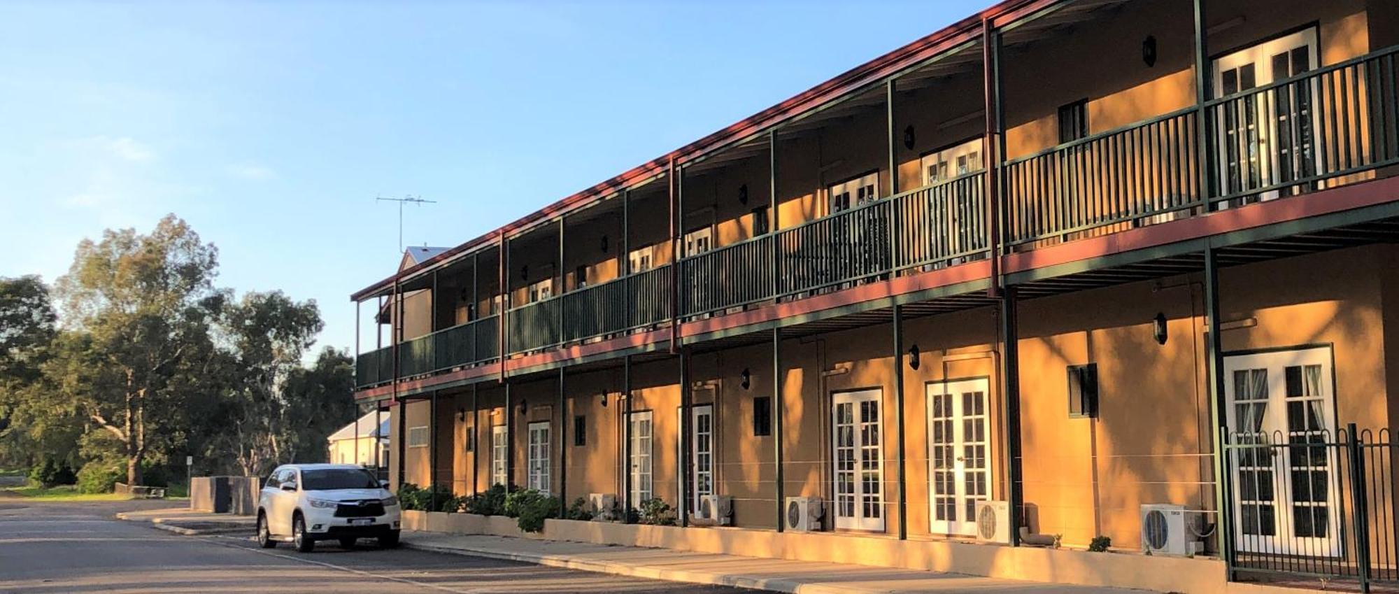 Settlers Hotel 约克 外观 照片