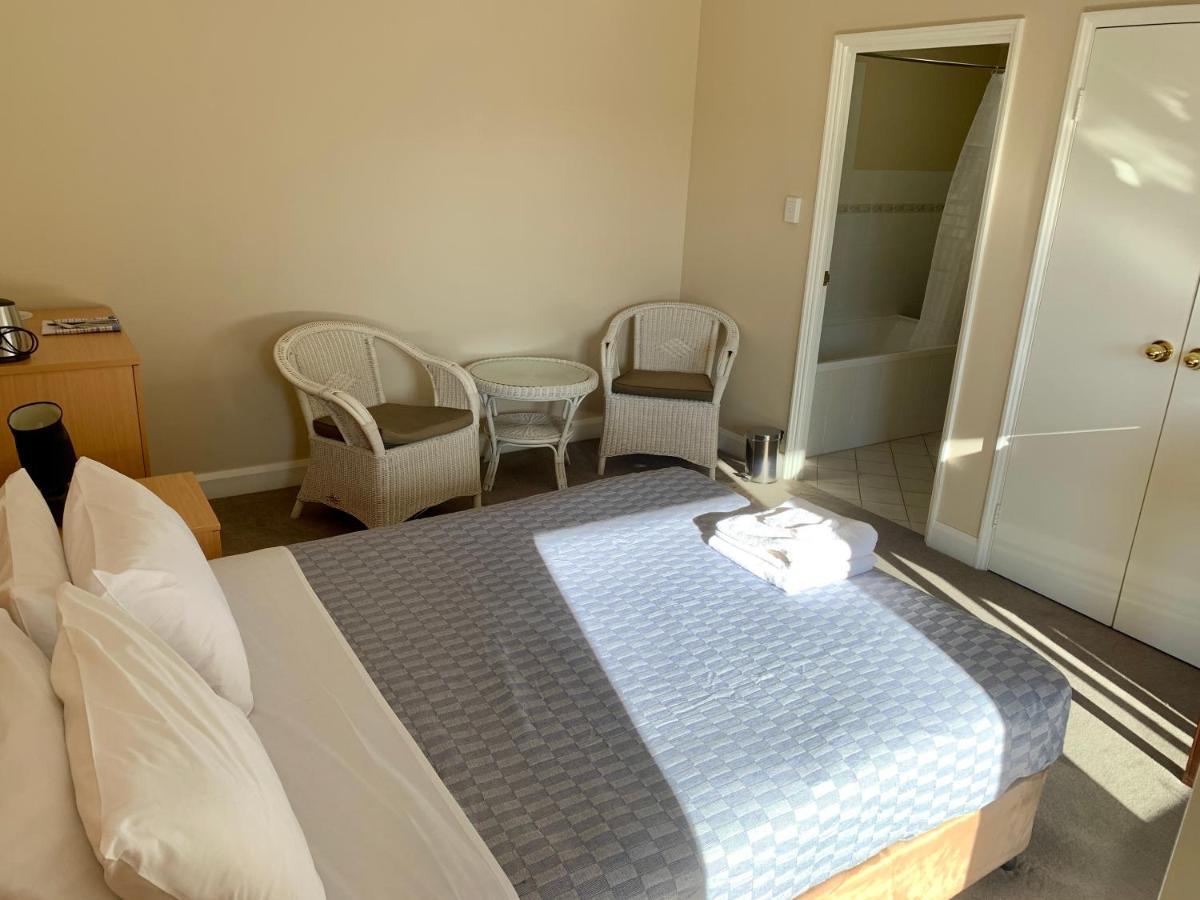 Settlers Hotel 约克 外观 照片