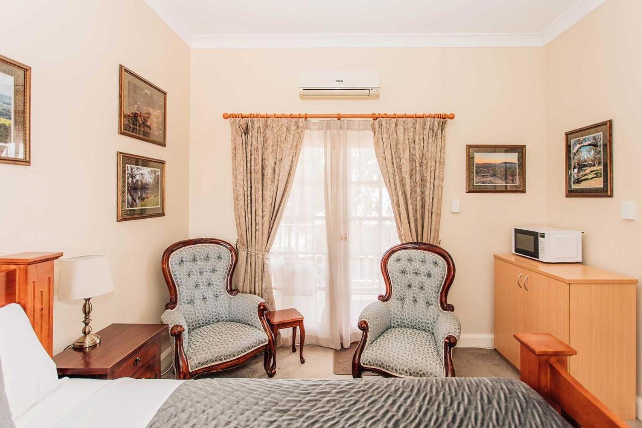 Settlers Hotel 约克 外观 照片